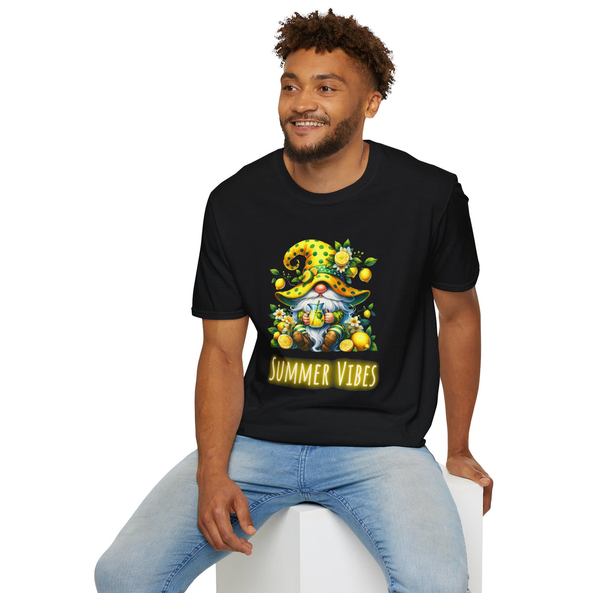 Summer Vibes Lemonade Gnome - Unisex Softstyle T-Shirt