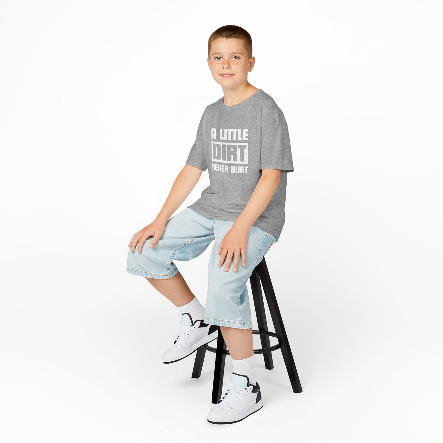 A little dirt never hurt - Youth / Kids Heavy Cotton™ Tee