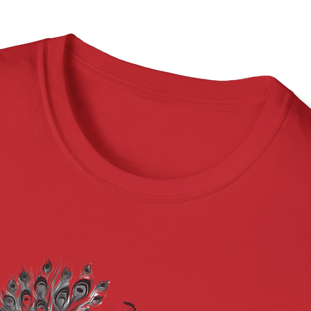 Peacock - Statement graphic - Unisex Softstyle T-Shirt